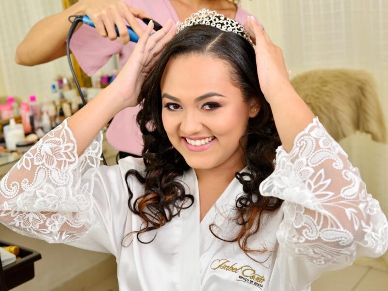 Produção/Maquiagem/Penteado